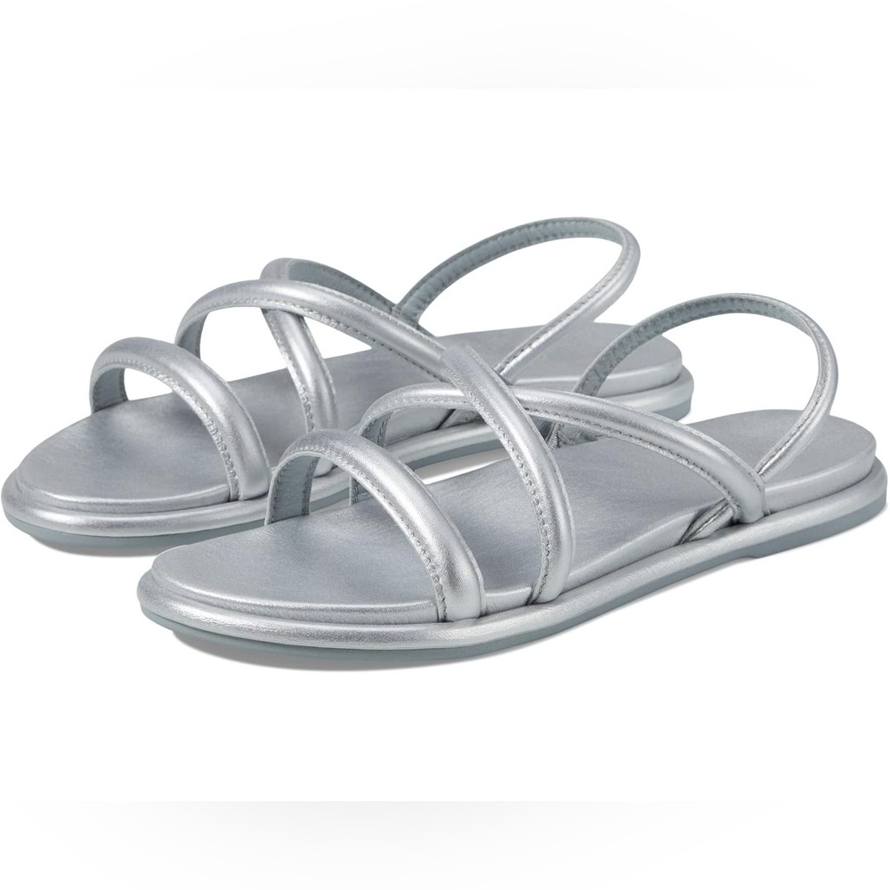 OluKai Tiare Strappy Sandals
